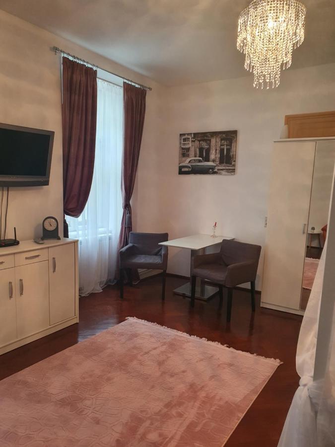 Sunset Apartament Appartement Braşov Buitenkant foto
